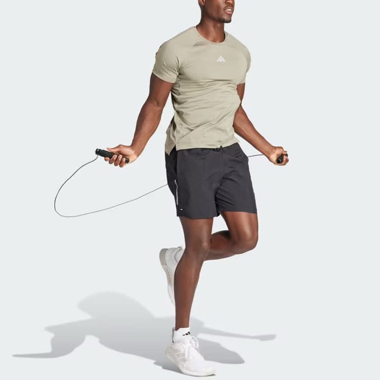 Тренировочные штаны adidas Gym+ Training Woven Shorts - изображение 4