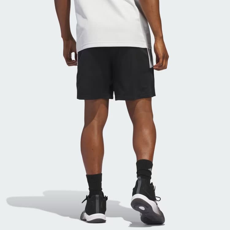 Баскетбольные шорты adidas Legends 3-Stripes Basketball Shorts - изображение 3