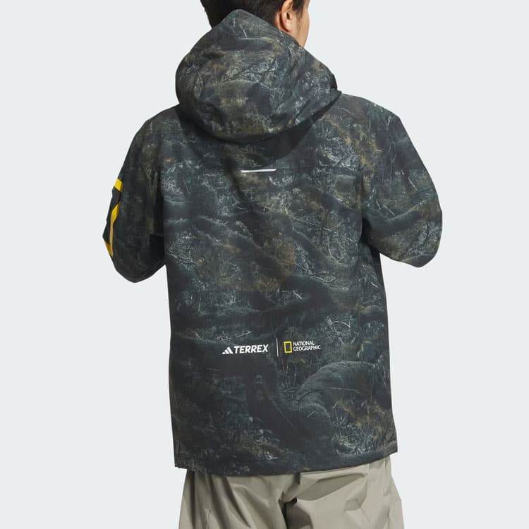 Демисезонная куртка adidas x National Geographic - изображение 3