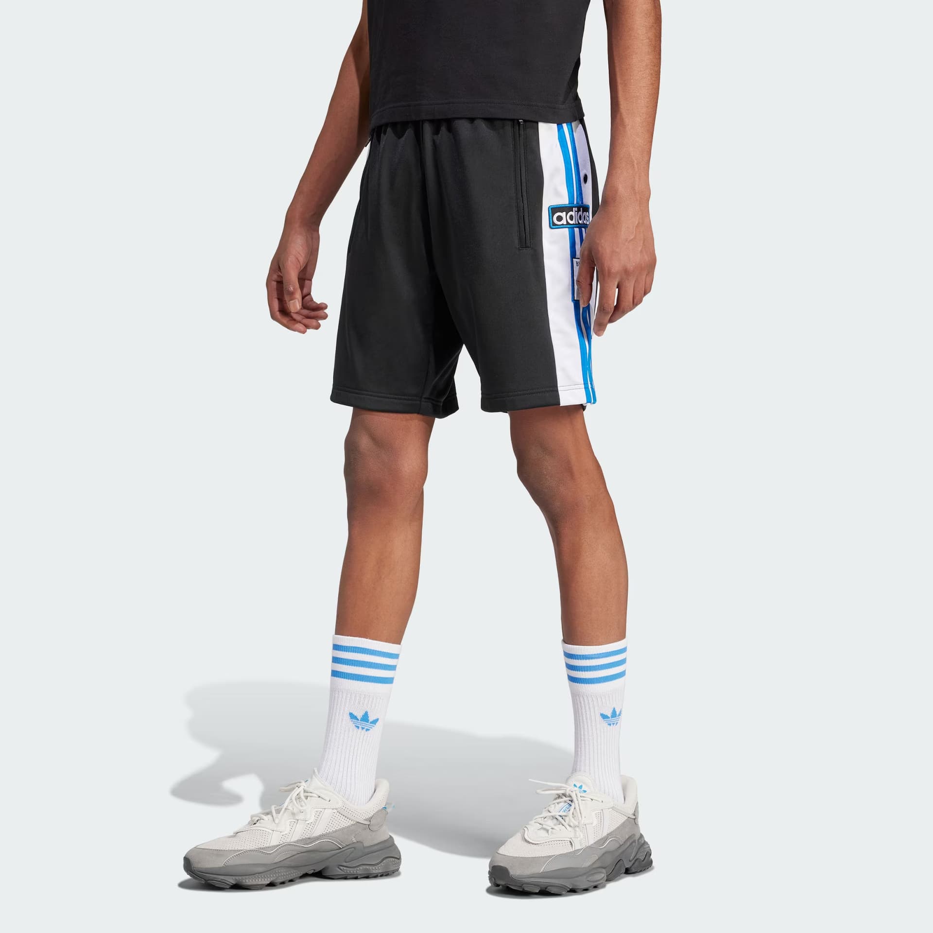 Тренировочные штаны adidas Adicolor Adibreak Shorts - изображение 2
