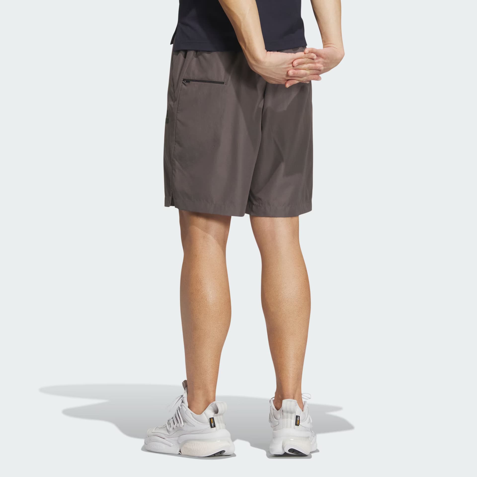 Тренировочные штаны adidas City Escape Woven Shorts - изображение 3