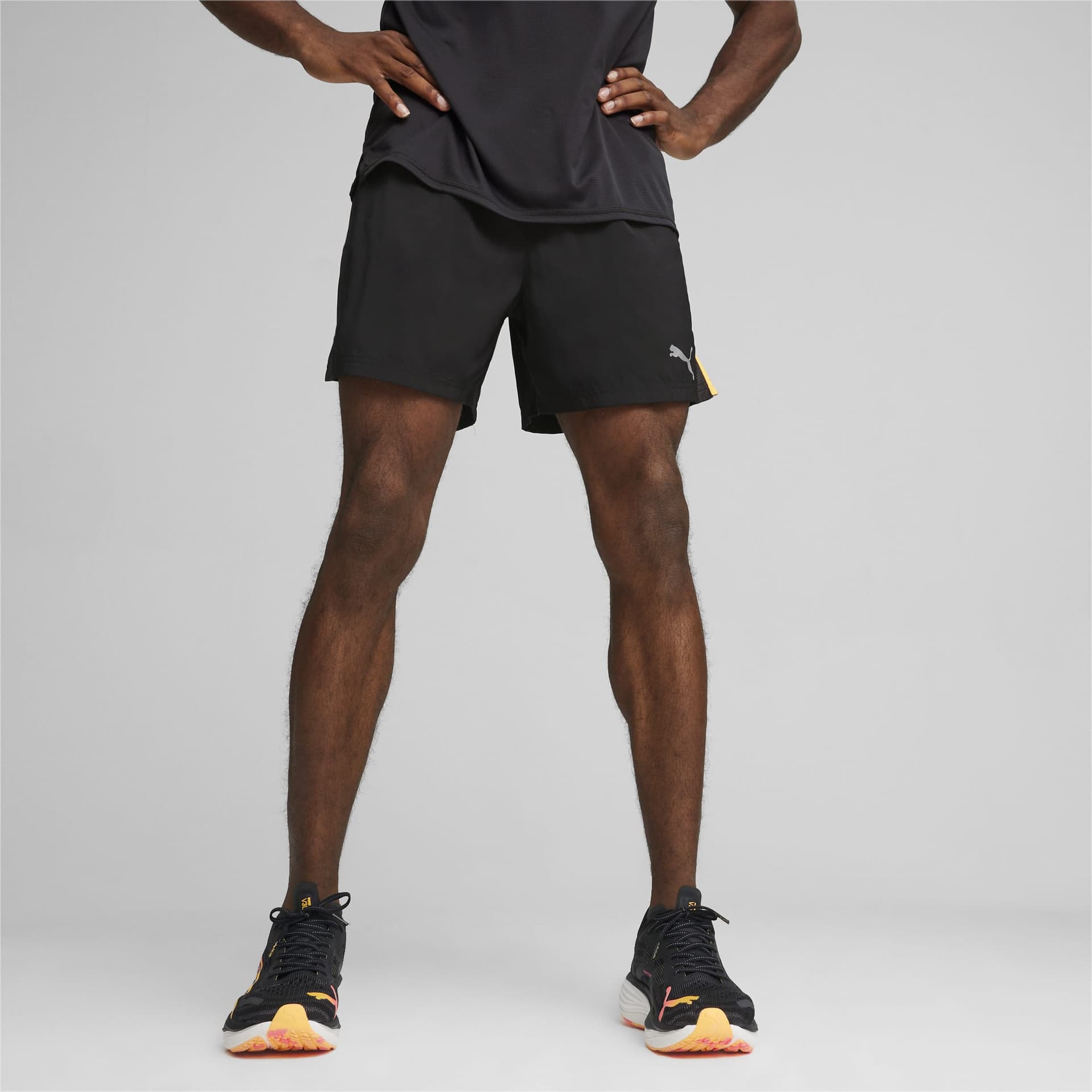 Тренировочные штаны PUMA Run Favorite Velocity 5" Shorts - изображение 3