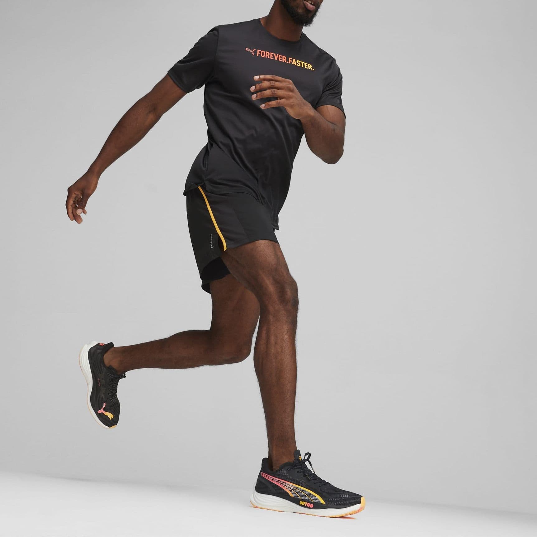 Тренировочные штаны PUMA Run Favorite Velocity 5" Shorts - изображение 5
