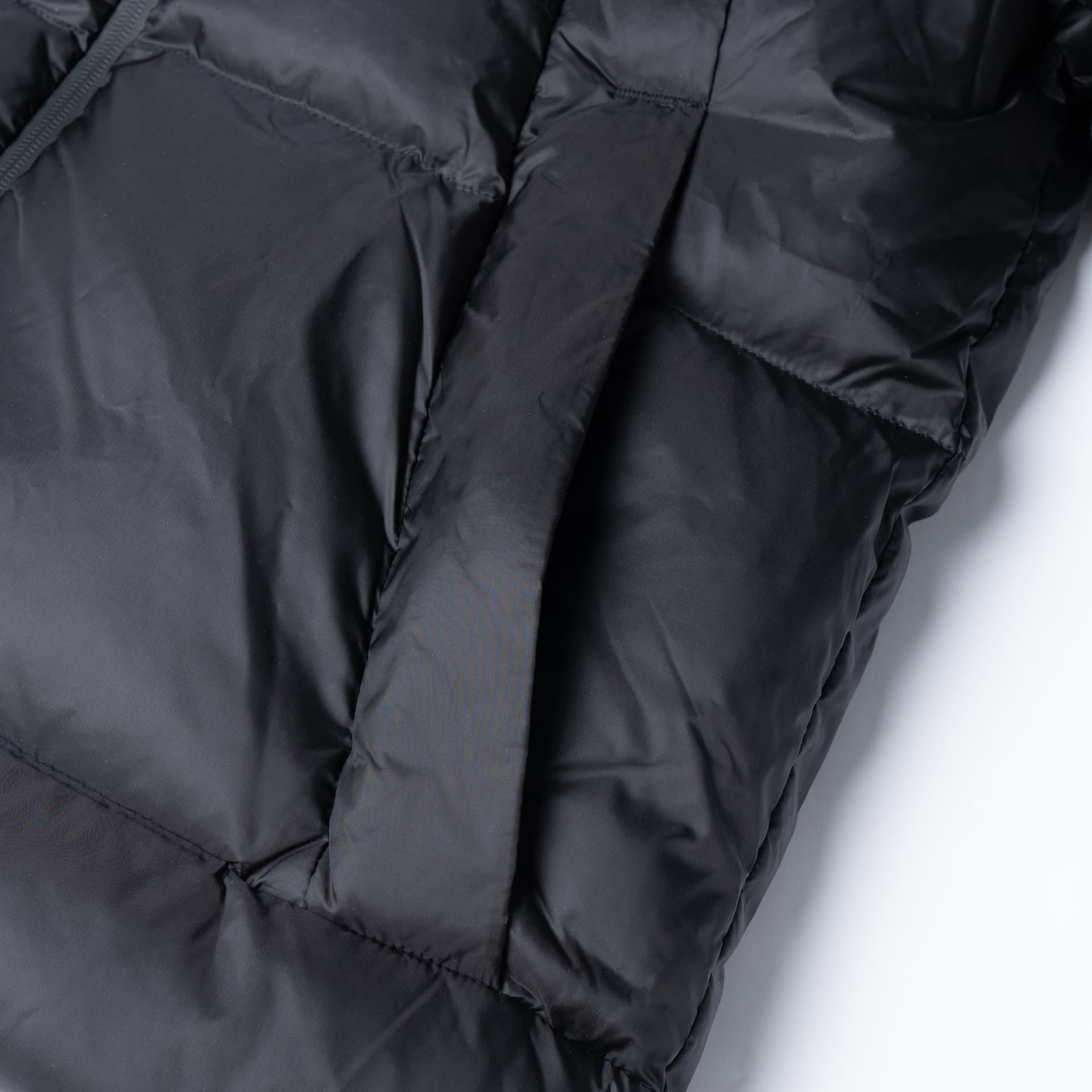 Зимняя куртка Emporio Armani Puffer Jacket Black - изображение 5