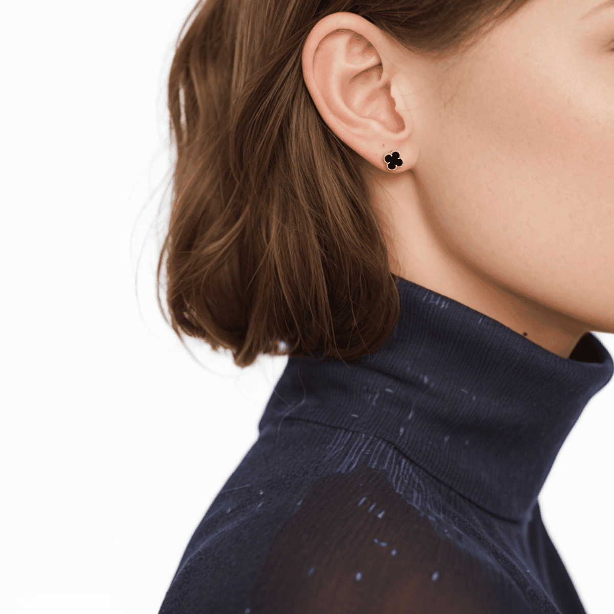 Серьги Van Cleef & Arpels Alhambra Single Flower Earrings Black Gold - изображение 9