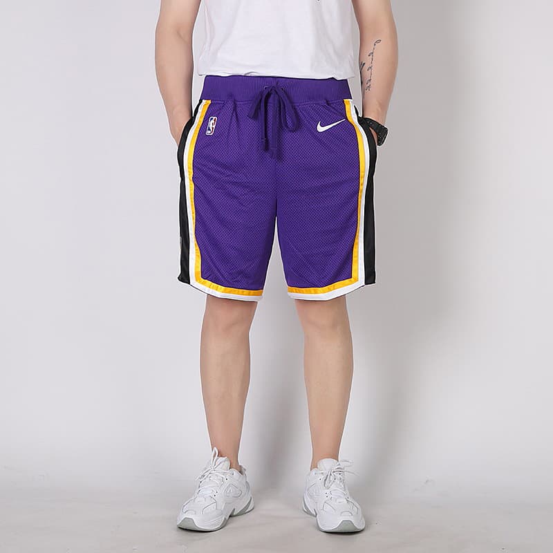 Баскетбольные шорты Nike Lakers Courtside Statement Edition - изображение 4