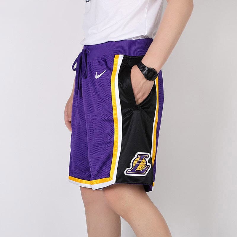 Баскетбольные шорты Nike Lakers Courtside Statement Edition - изображение 6
