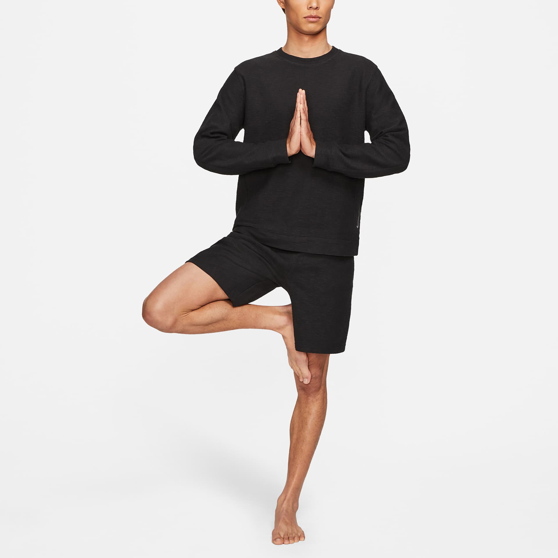 Тренировочные штаны Nike Yoga Shorts Black - изображение 4
