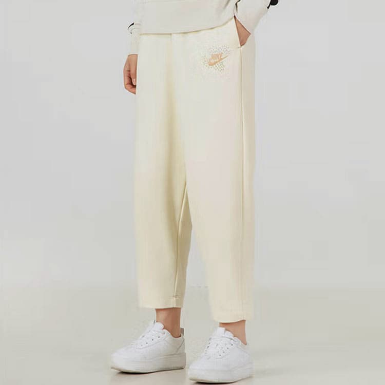 Штаны Nike Sportswear Essentials Logo - изображение 4