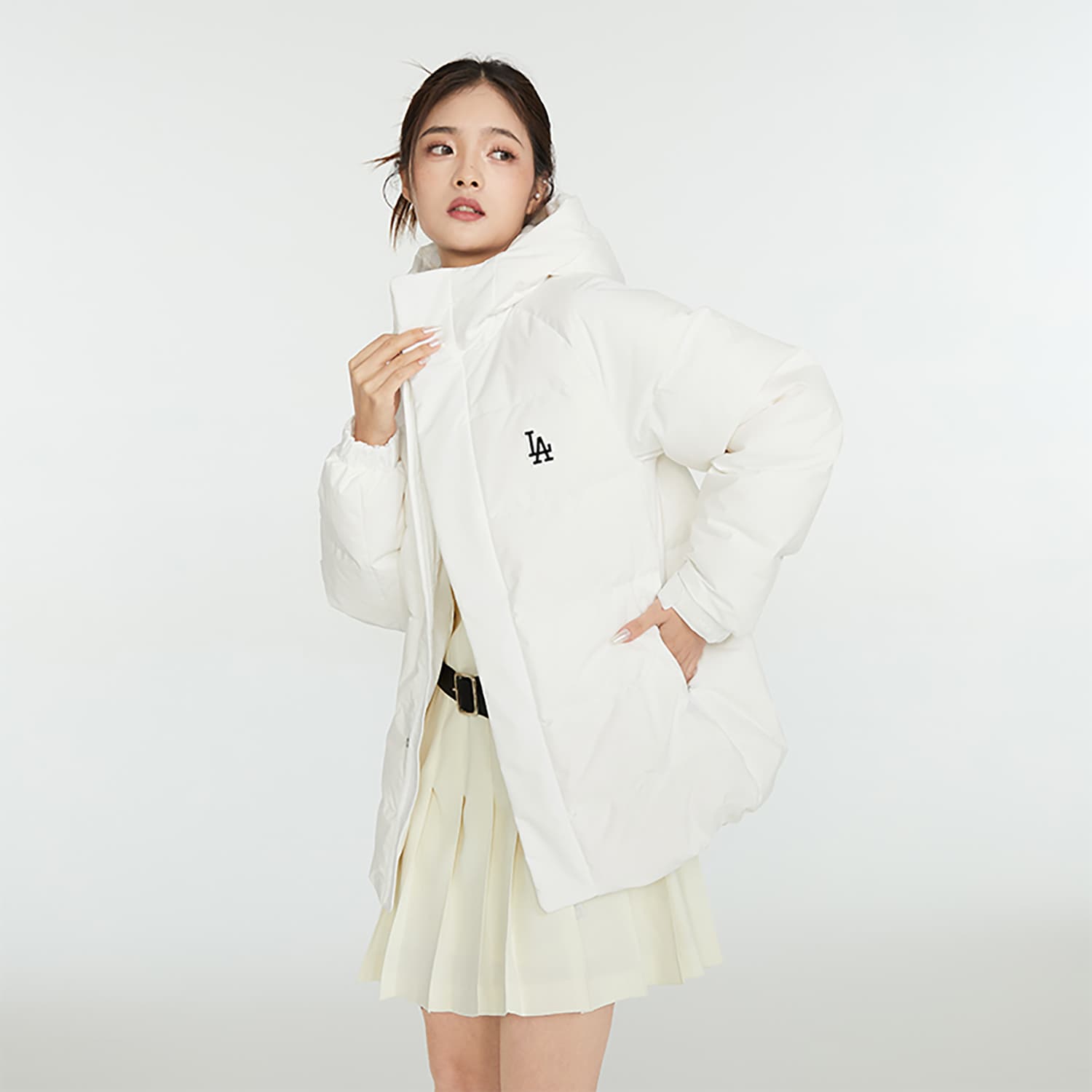 Зимняя куртка MLB 23FW - изображение 3