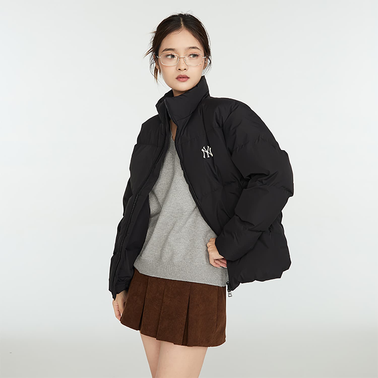 Зимняя куртка MLB FW23 Yankees Logo Puffer Jacket Black — фото 3
