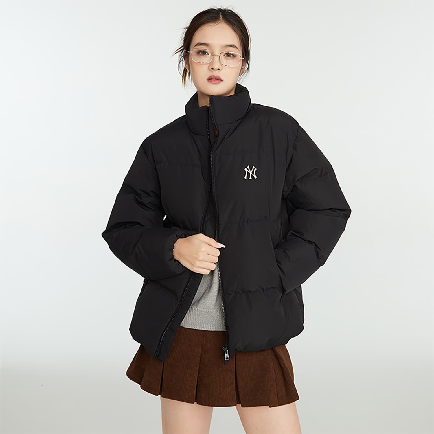 Зимняя куртка MLB FW23 Yankees Logo Puffer Jacket Black — фото 4