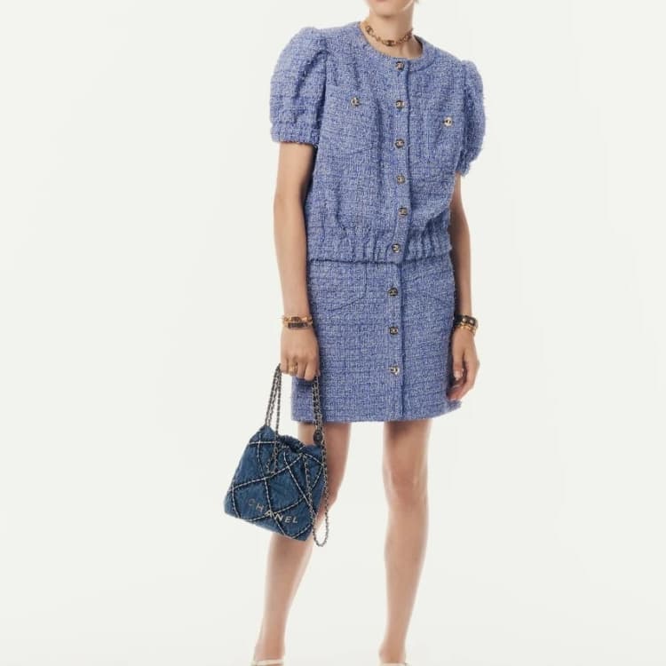 Сумка CHANEL 24P Logo - изображение 7