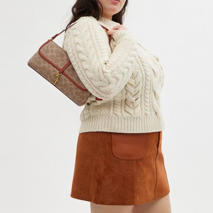 Мини-сумка COACH Hamptons 26 - изображение 5
