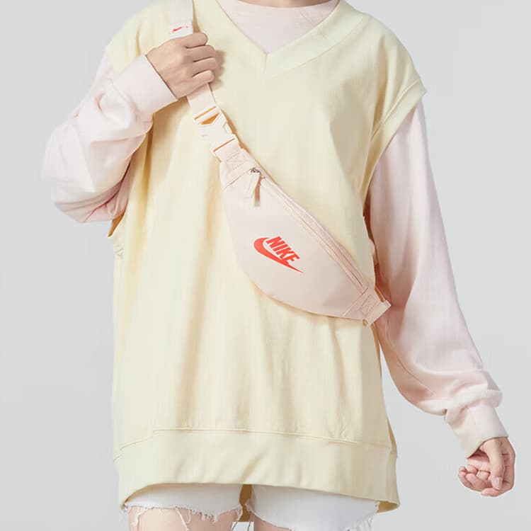Поясная сумка Nike Heritage Logo - изображение 5