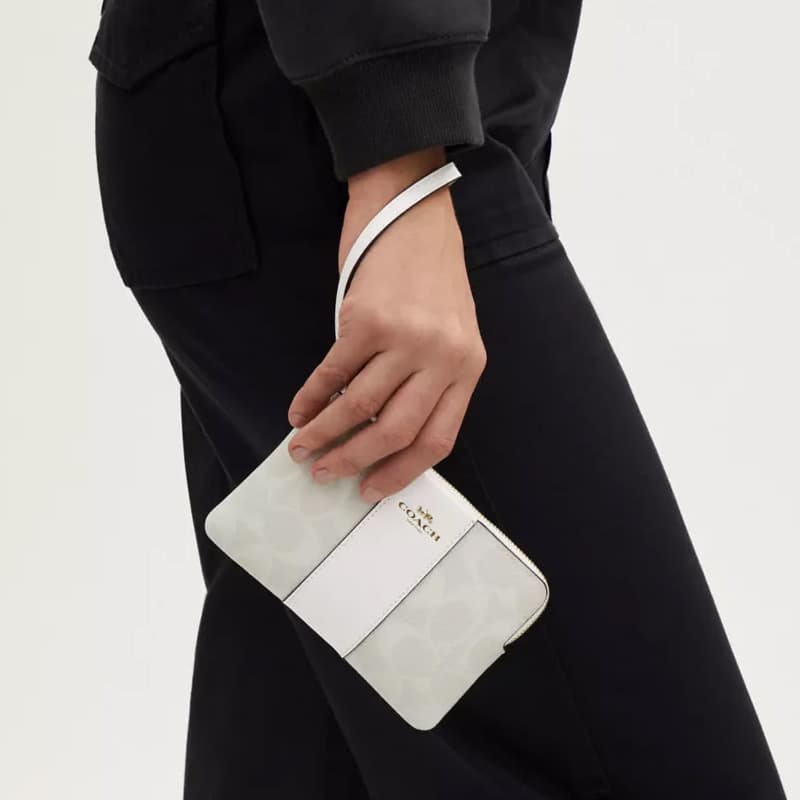 Сумка COACH Wristlet Corner Zip 16 Logo - изображение 5