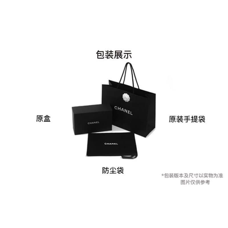 Сумка через плечо CHANEL 24S Logo Hobo - изображение 6
