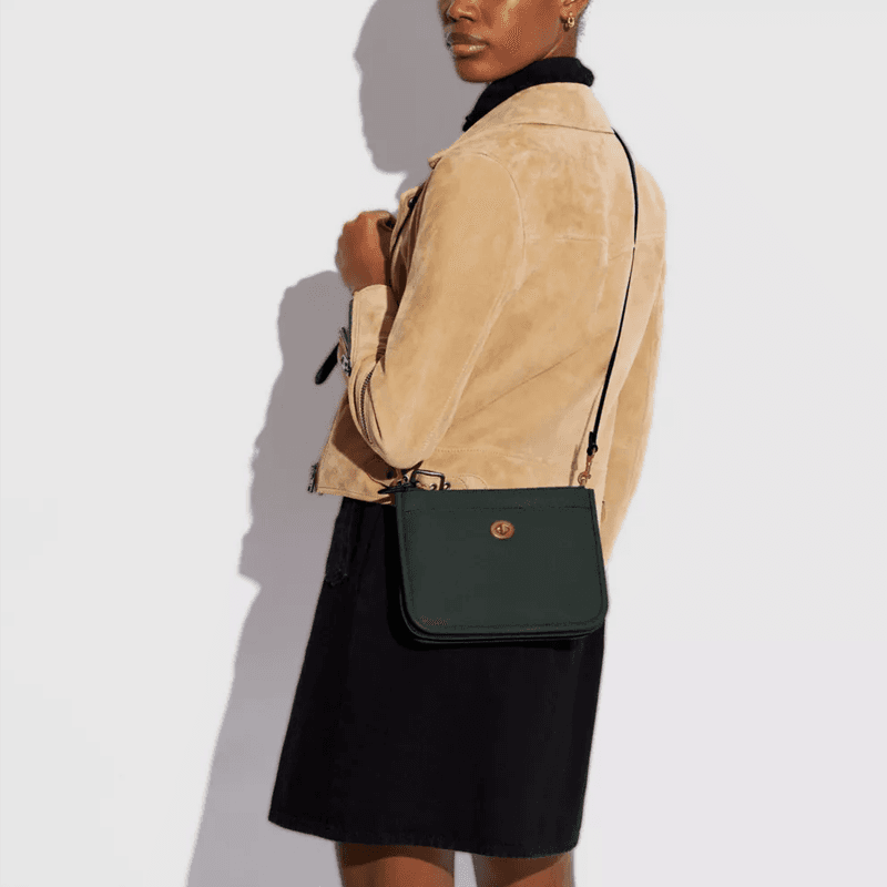 Сумка через плечо COACH Turnlock 22 - изображение 3
