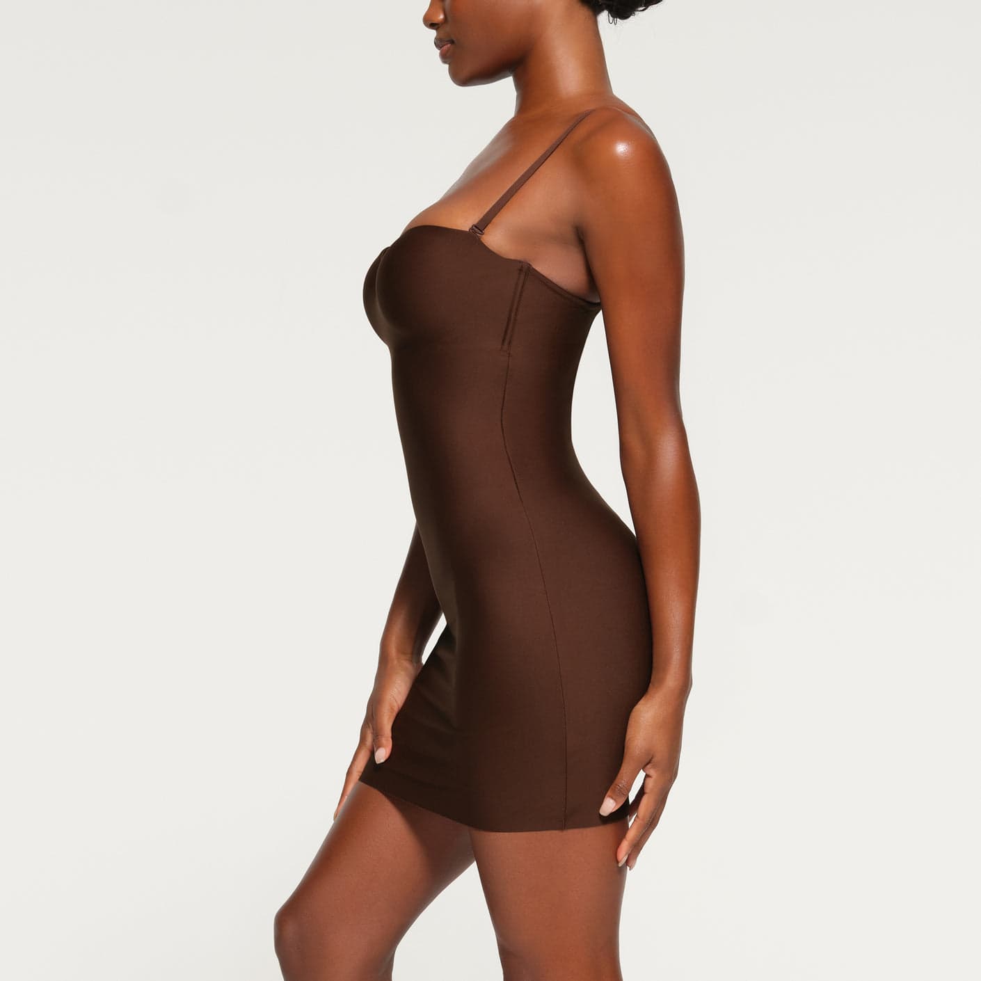 SKIMS Body Underwire Slip Dress Cocoa - изображение 4