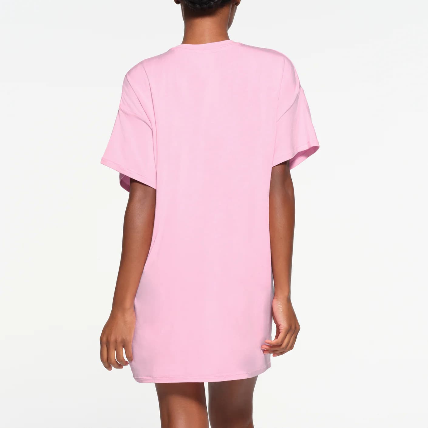 Платье SKIMS SLEEP T-SHIRT MINI DRESS BUBBLE GUM - изображение 3