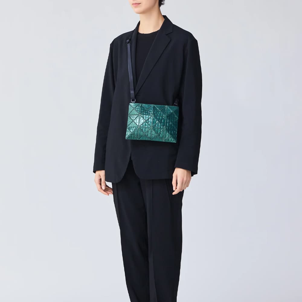 Сумка через плечо ISSEY MIYAKE META KAIJU PVC - изображение 5