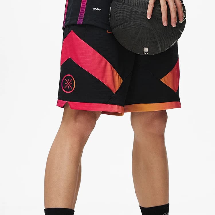 Тренировочные штаны LiNing Wade Series Black Shorts - изображение 5