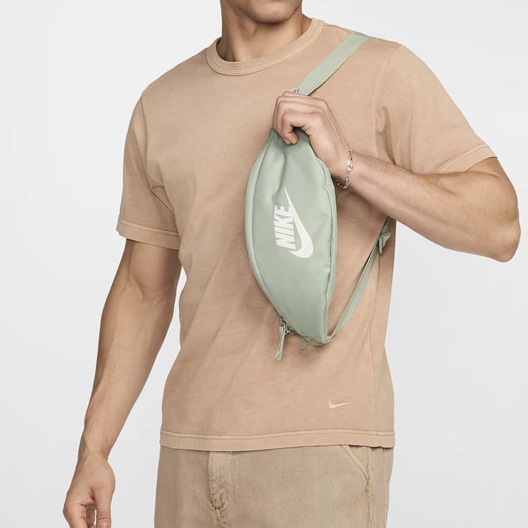 Поясная сумка Nike 3L - изображение 5