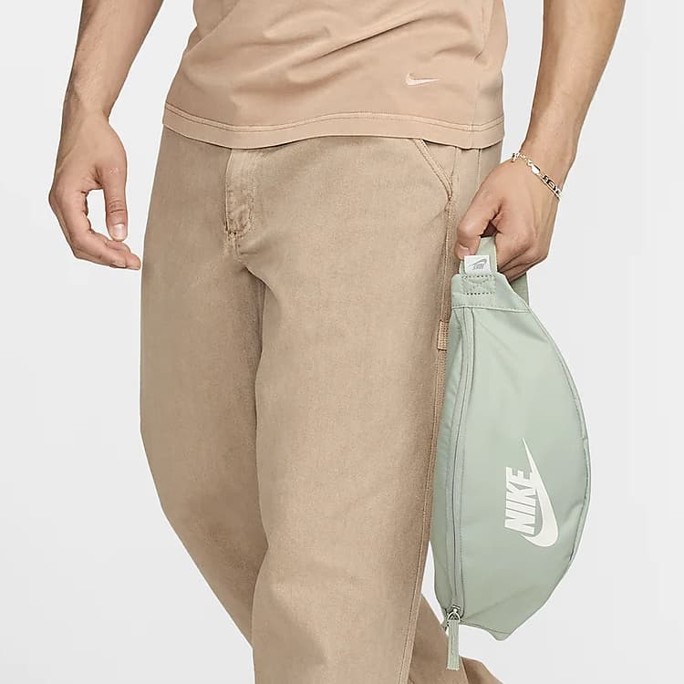 Поясная сумка Nike 3L - изображение 6