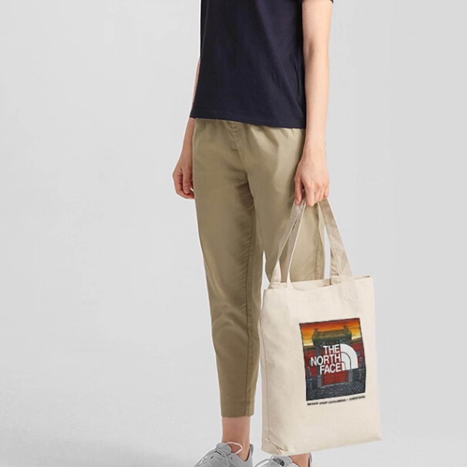 Мини-сумка THE NORTH FACE 12.5L Tote - изображение 5