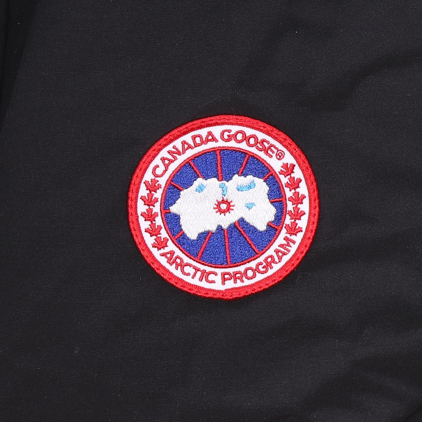 Зимняя куртка Canada Goose Chateau - изображение 6