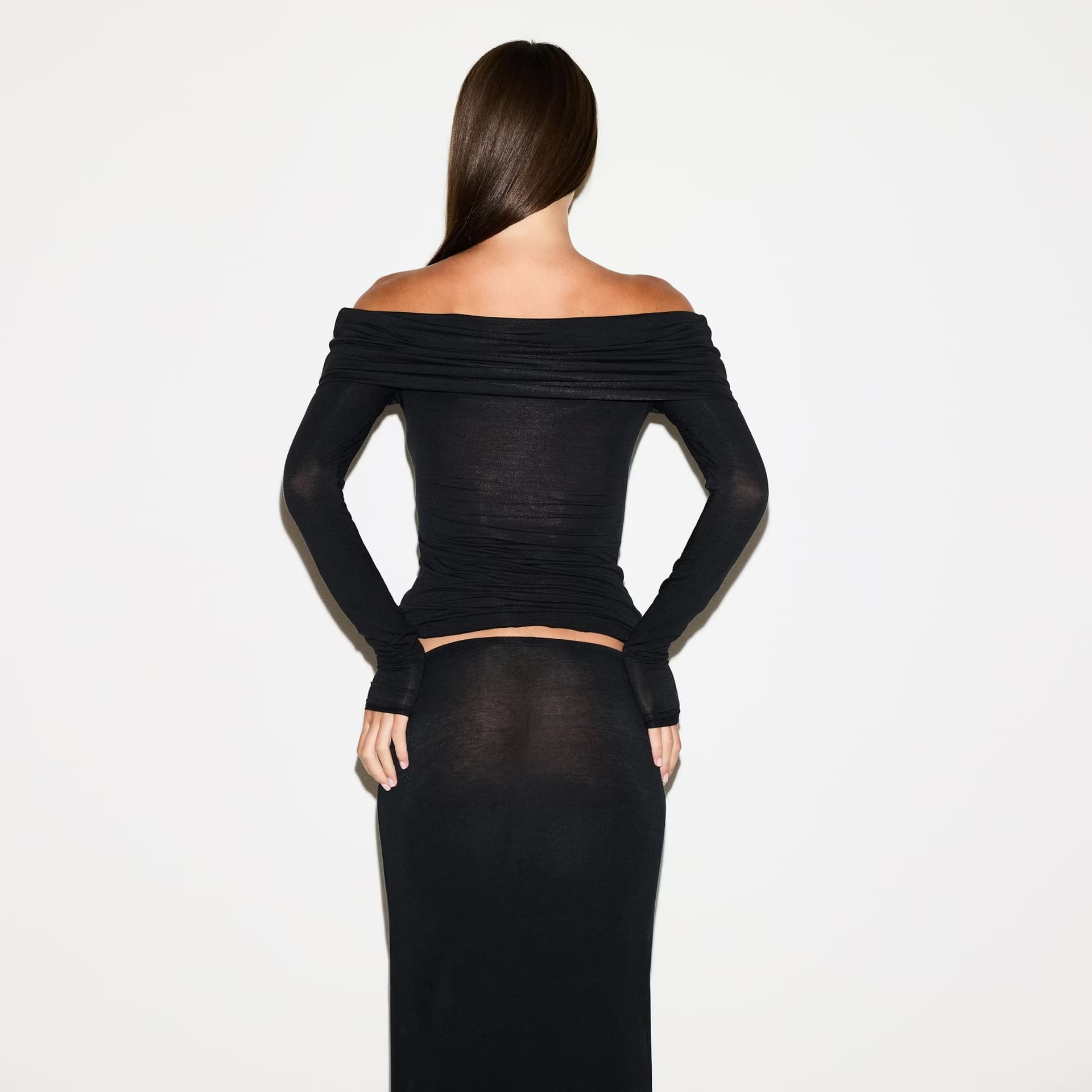Футболка SKIMS SHEER MODAL OFF THE SHOULDER TOP FW25T — фото 4