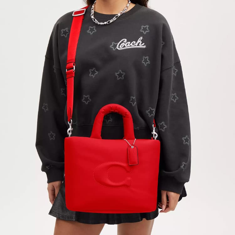 Сумка COACH Pillow Tote 34 - изображение 4