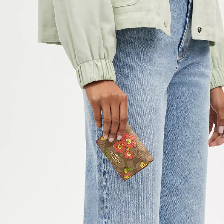 Кошелек COACH Boxed 10 Floral Print Chain Strap Wallet - изображение 3