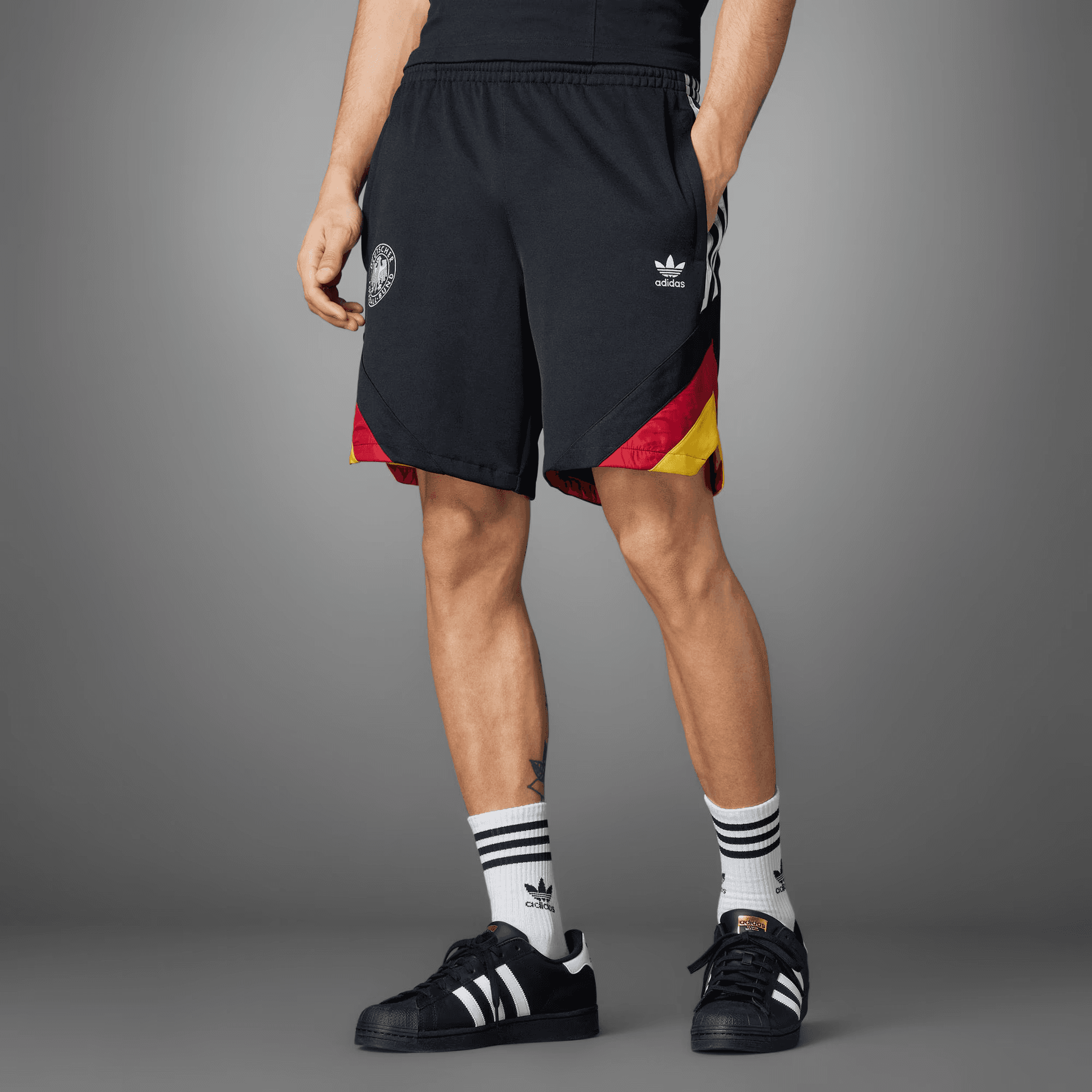 Шорты adidas Originals Germany Shorts - изображение 4