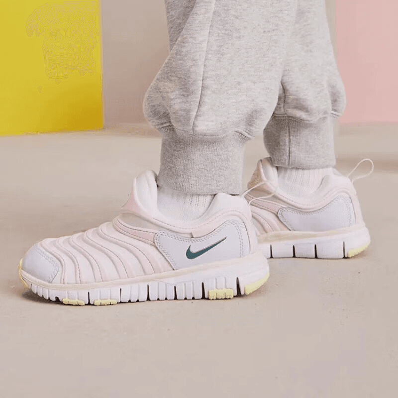 Кроссовки Nike Dynamo Free - изображение 4