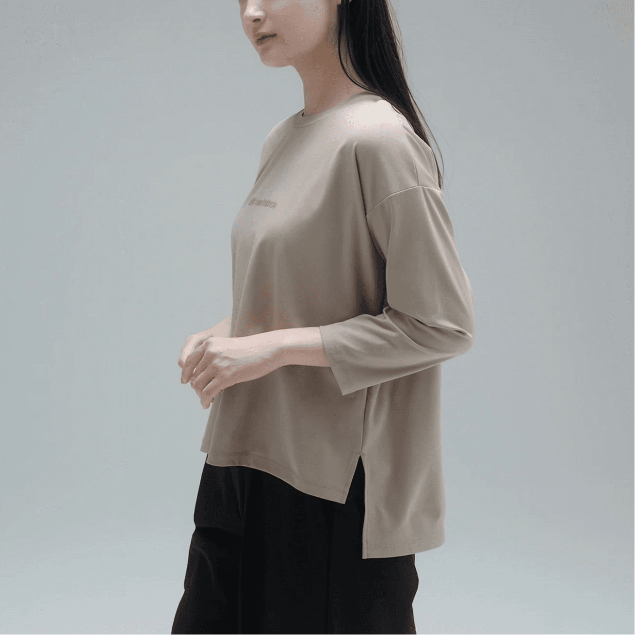 Футболка New Balance Met24 Bracelet Sleeve Pullover T - изображение 5