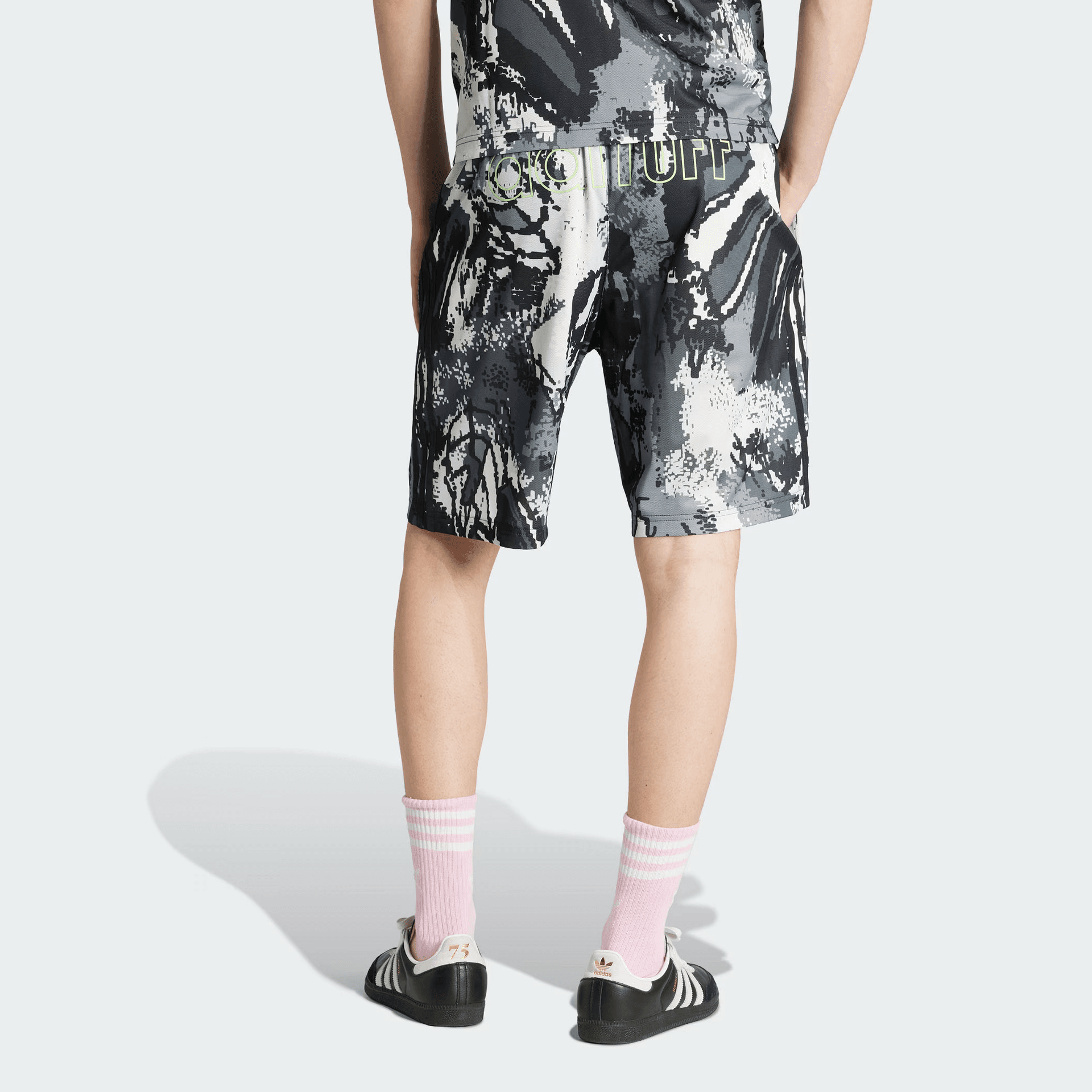 Тренировочные штаны adidas Archive SS25 - изображение 3