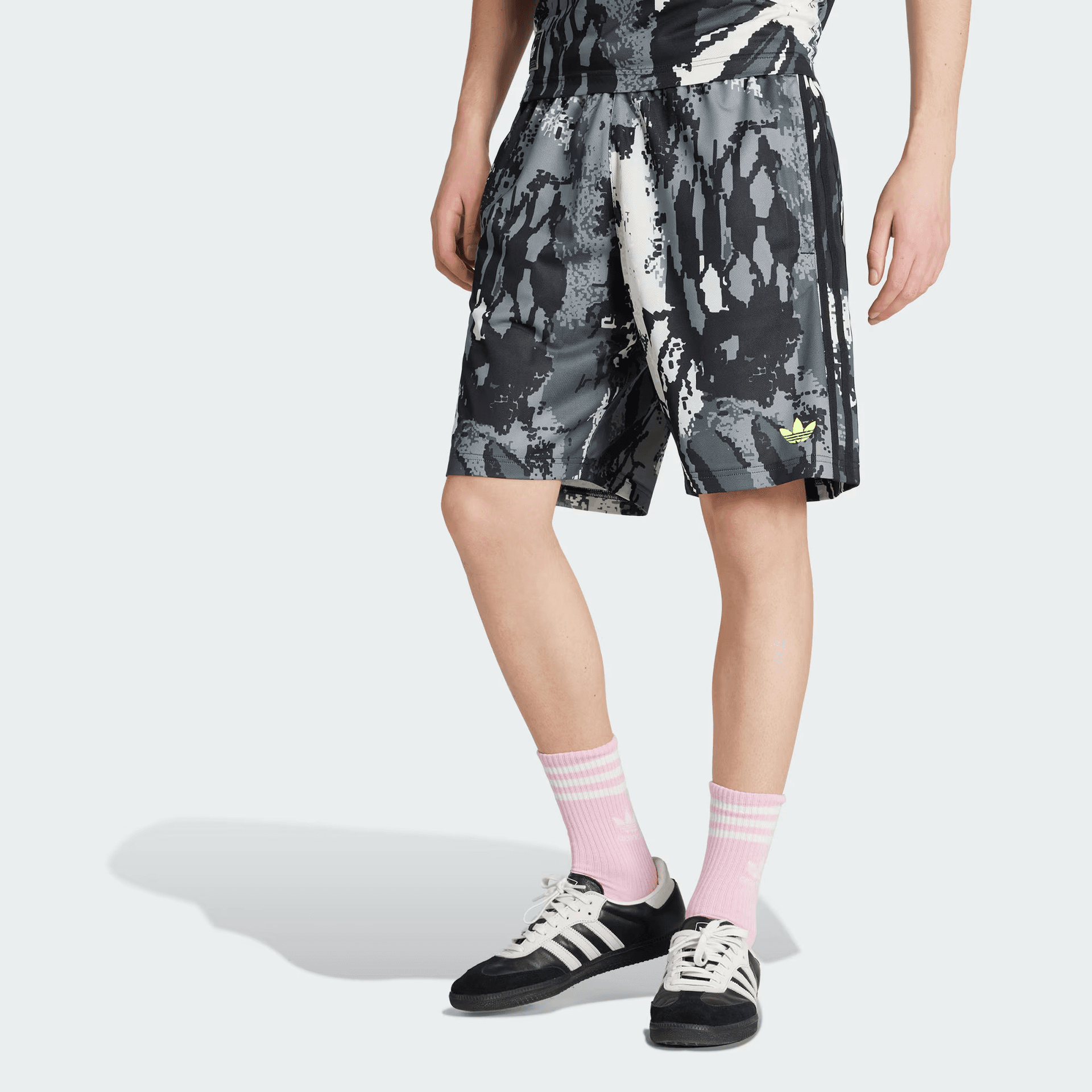 Тренировочные штаны adidas Archive SS25 - изображение 2