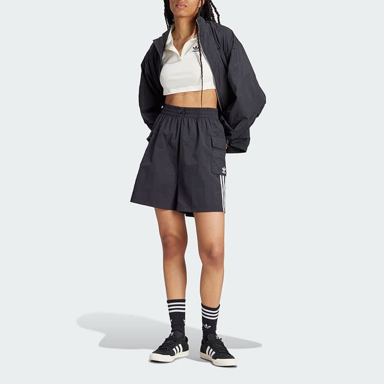 Шорты adidas Adicolor Cargo Shorts - изображение 2