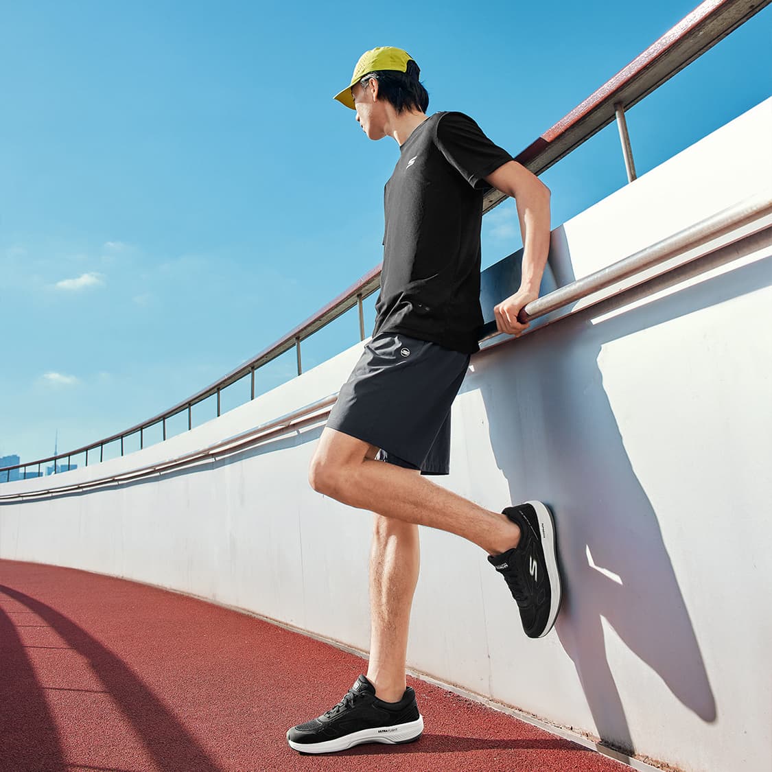 Тренировочные штаны Skechers - изображение 4