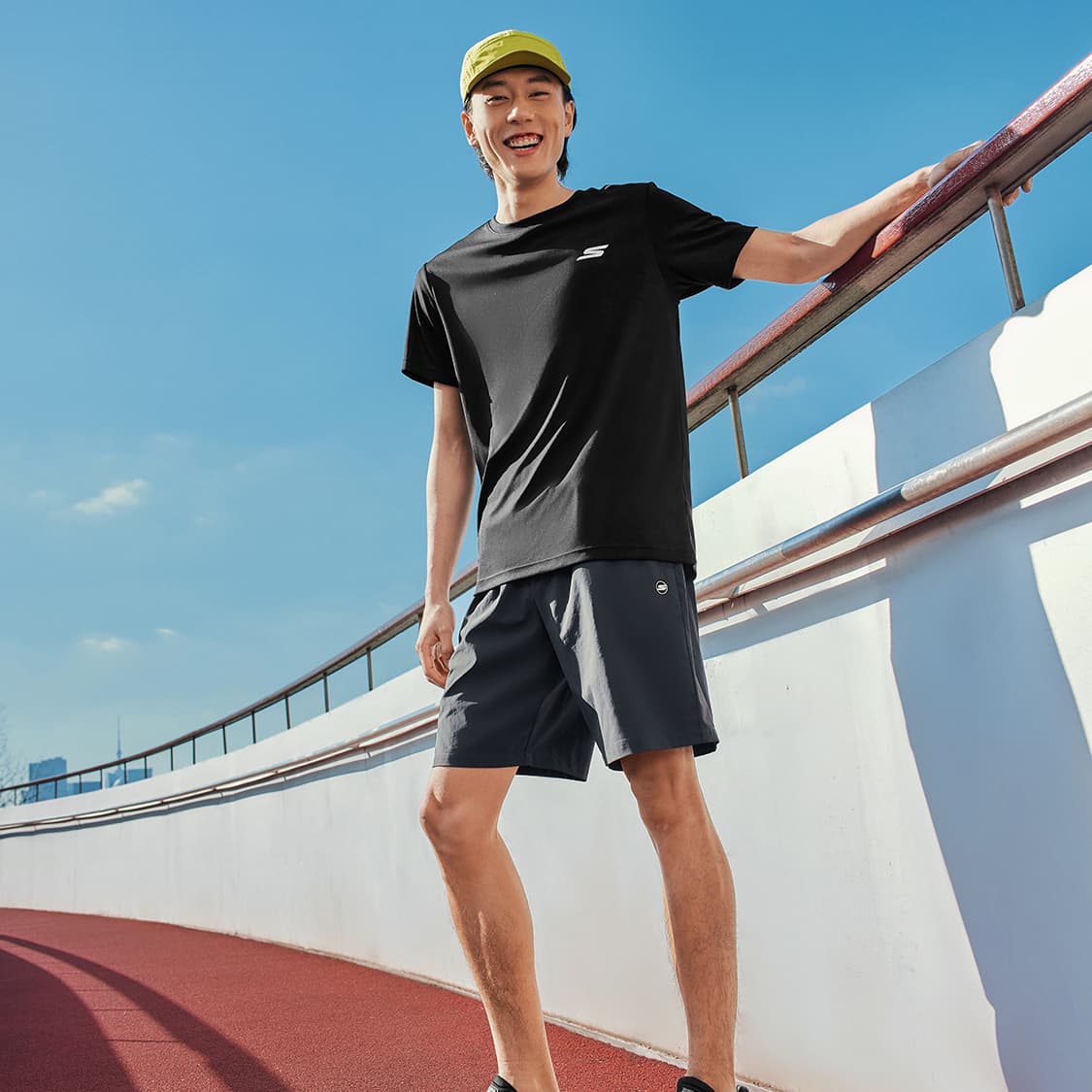 Тренировочные штаны Skechers - изображение 3