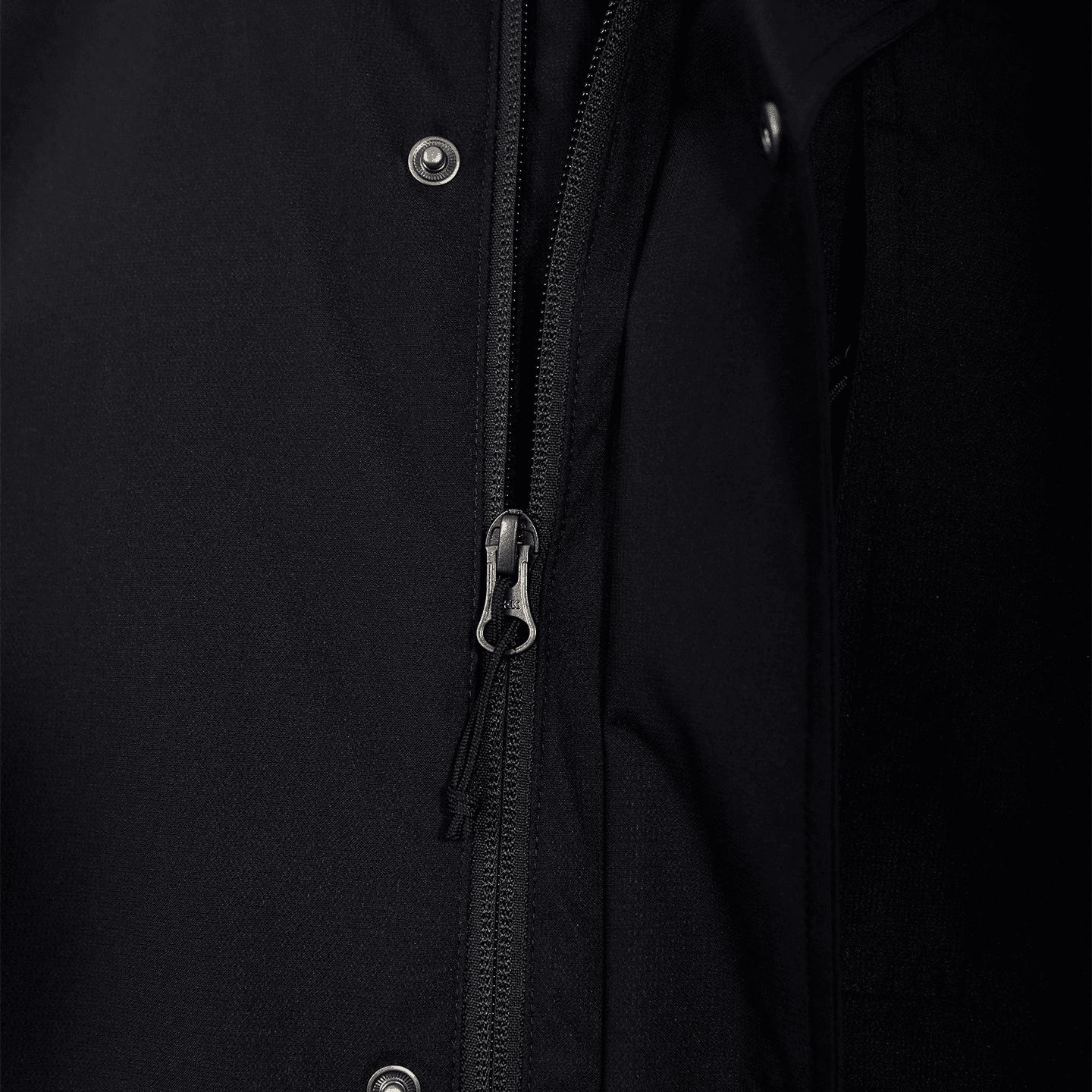 Демисезонная куртка THE NORTH FACE - изображение 3