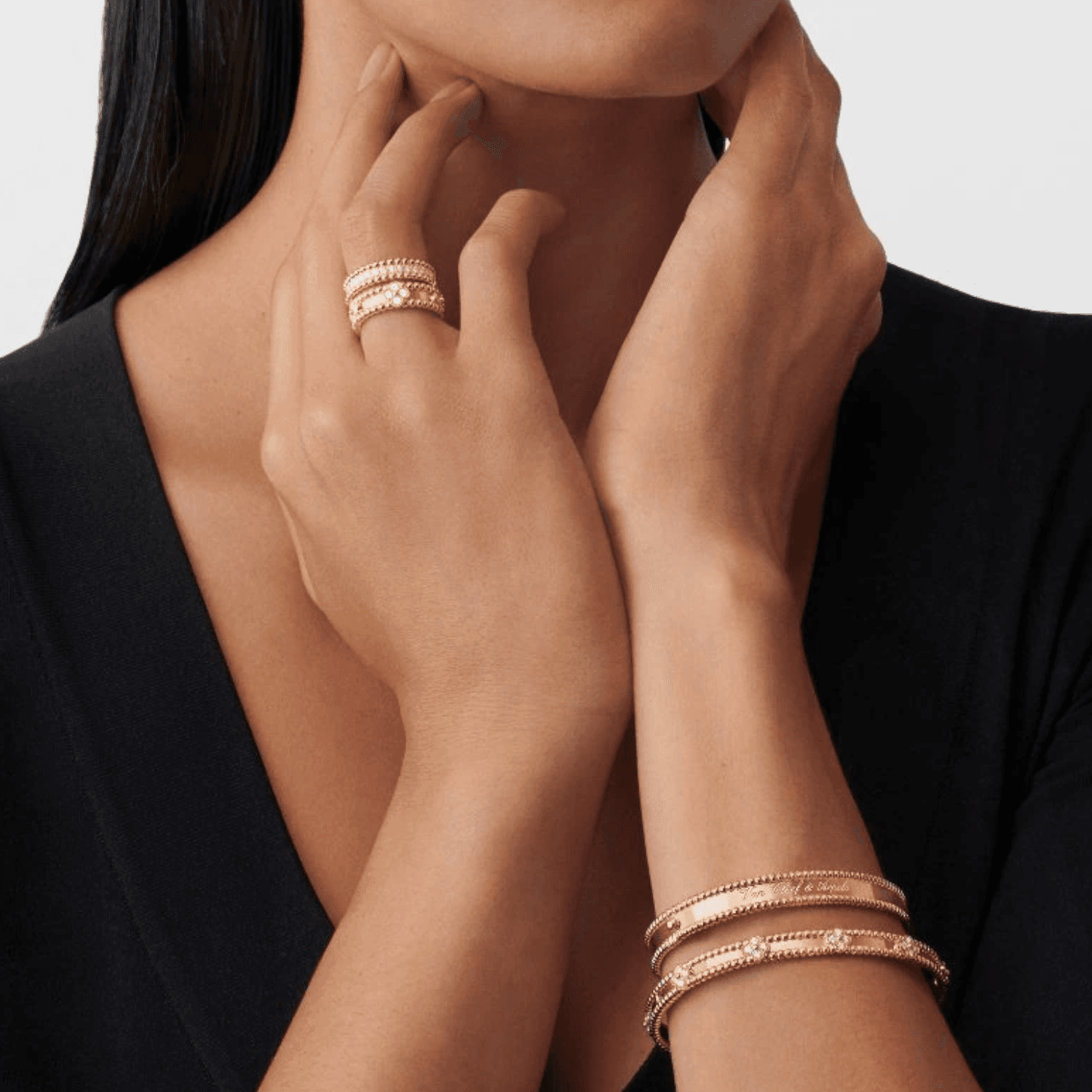 Браслет Van Cleef & Arpels Perlée Signature Bracelet - изображение 4
