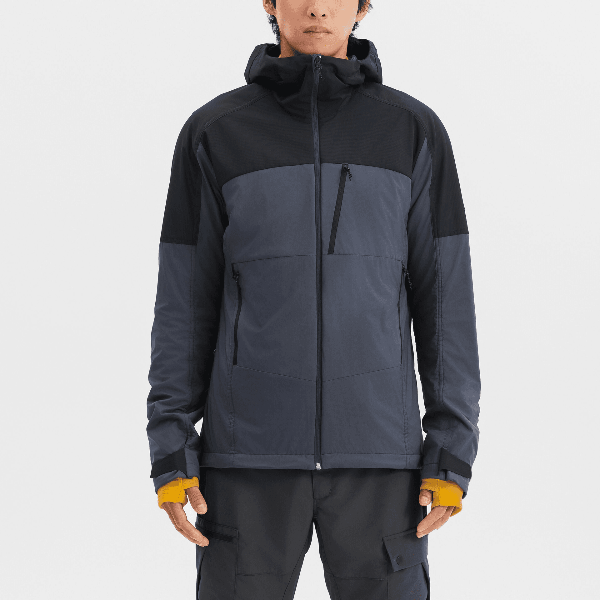 Демисезонная куртка DECATHLON FORCLAZ MT900 - изображение 3