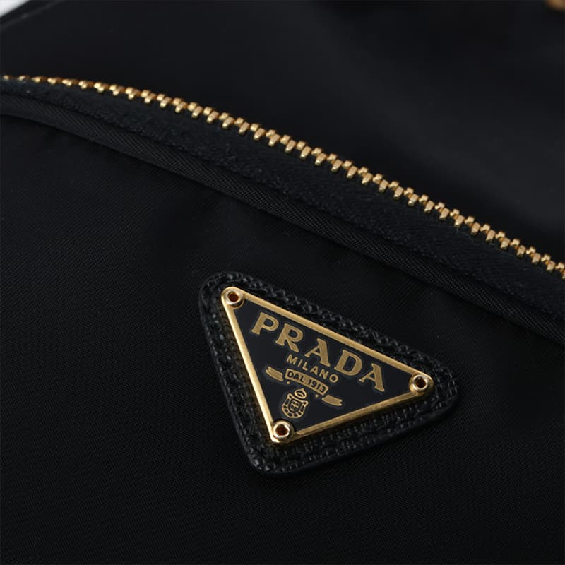 Сумка Prada Re-Nylon Drawstring Bag - изображение 7