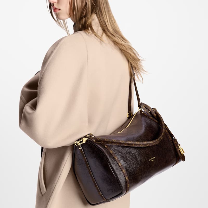 Сумка через плечо Louis Vuitton - изображение 9