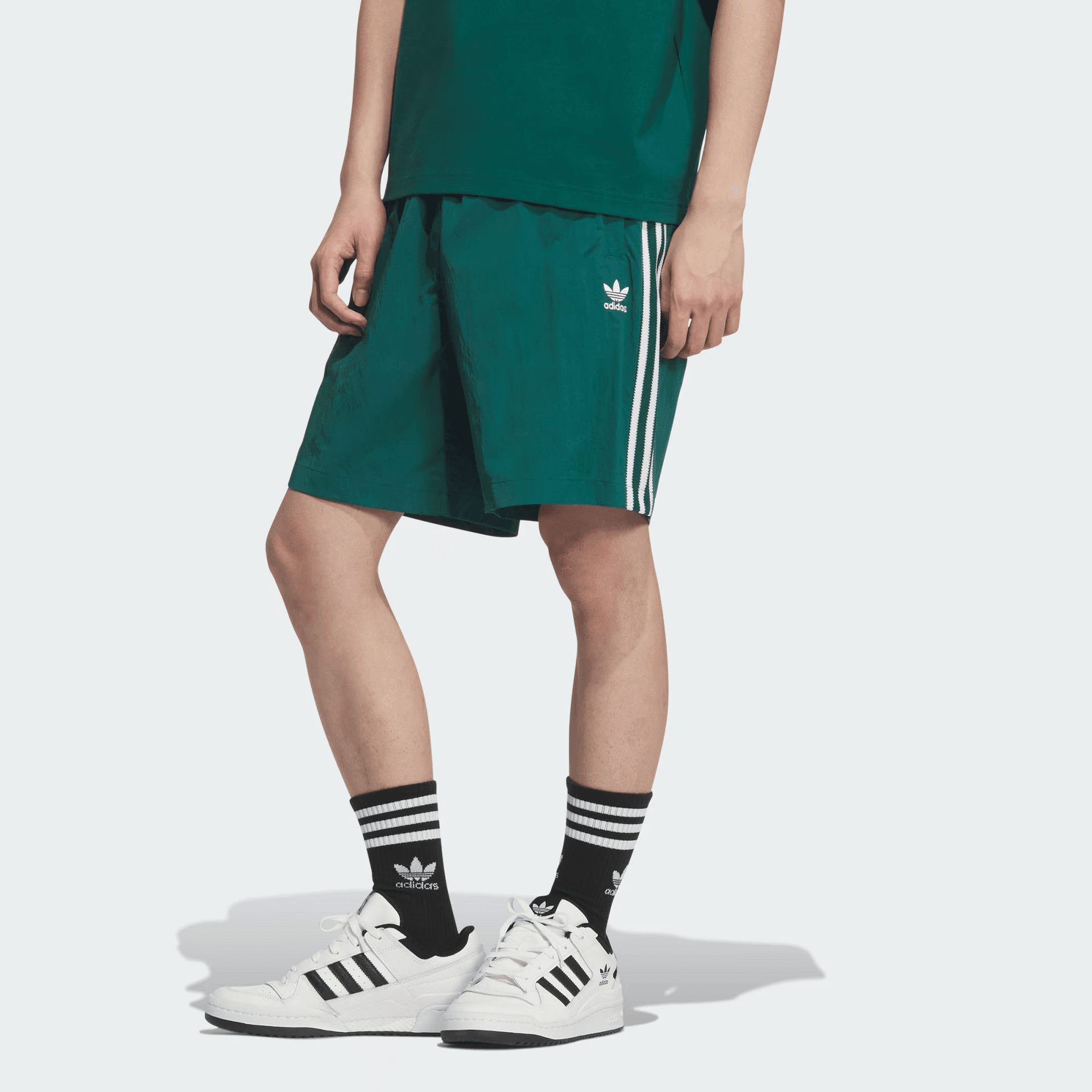 Тренировочные штаны adidas originals SS25 WOVEN - изображение 3