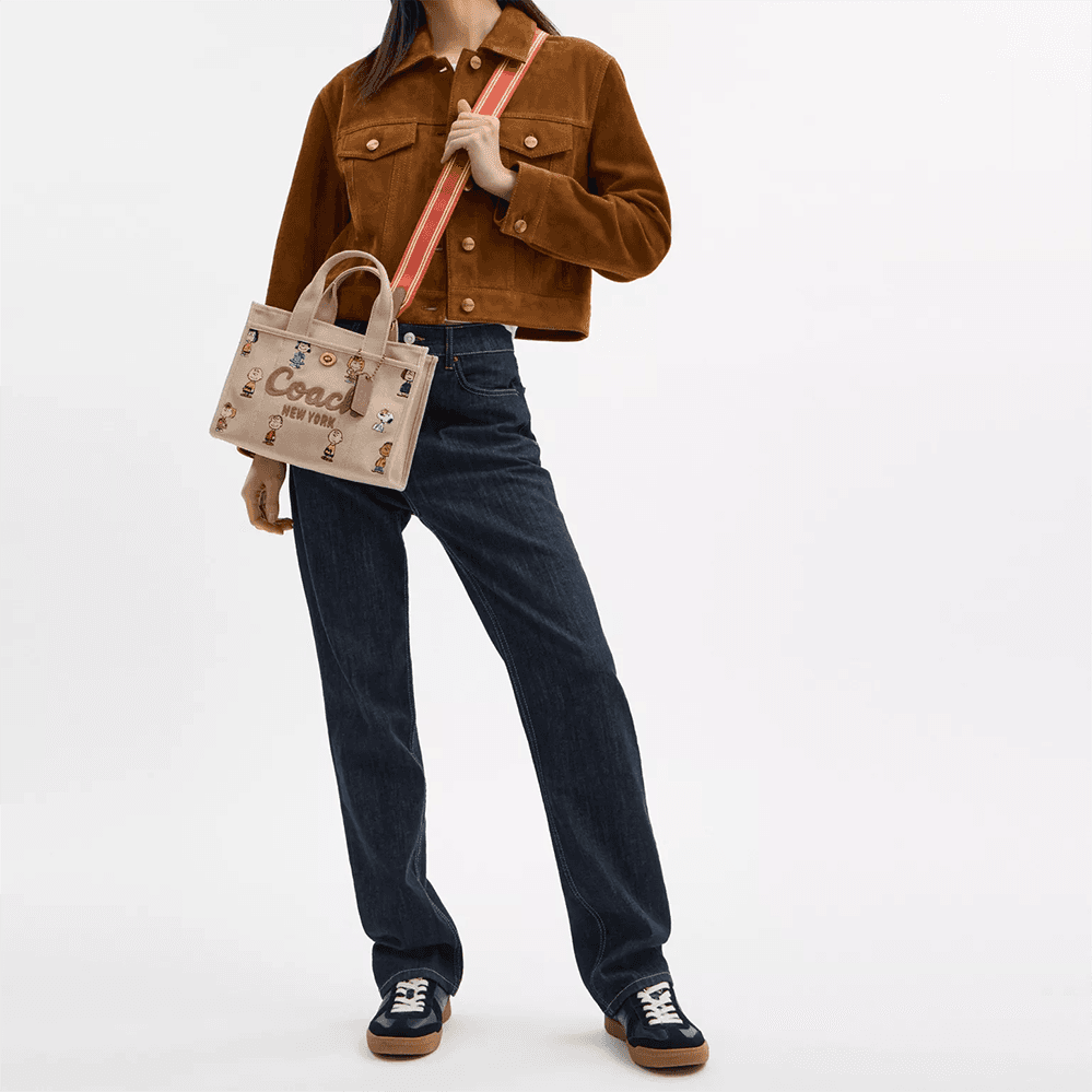 Сумка COACH x PEANUTS FRIENDS CARGO 26 Tote - изображение 6