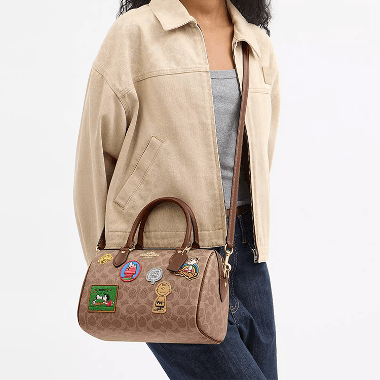Сумка COACH x PEANUTS Rowan 25 - изображение 4