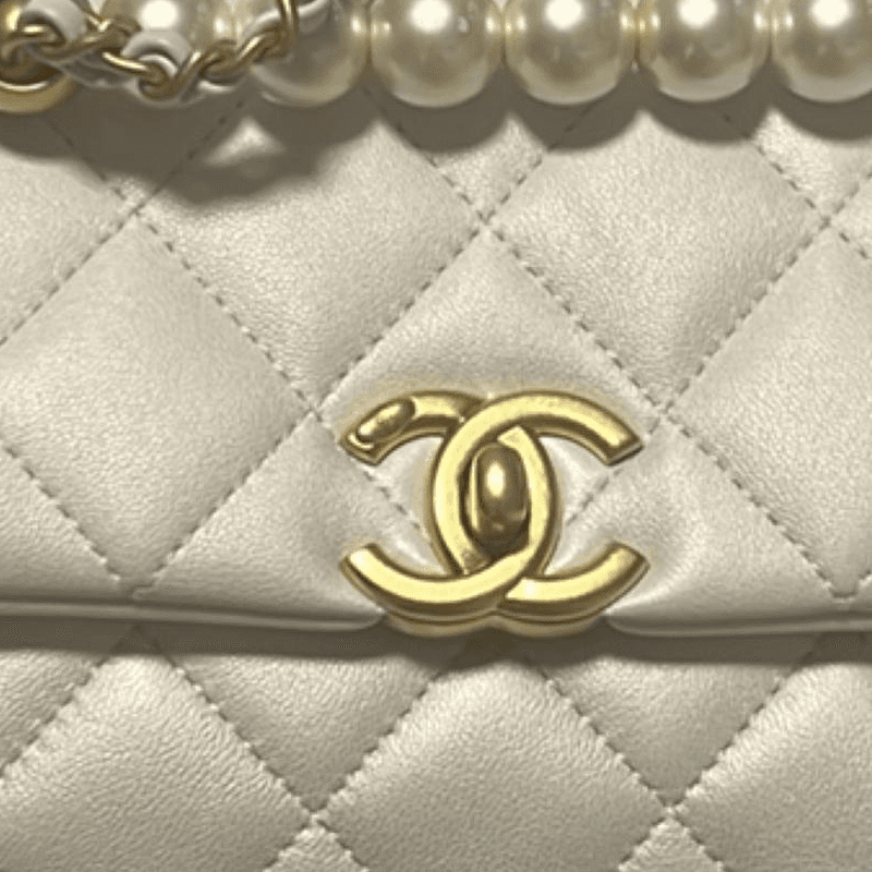 Сумка через плечо Chanel 24A - изображение 5